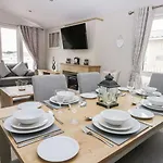 Hotel Cayton Pines At Cayton Bay