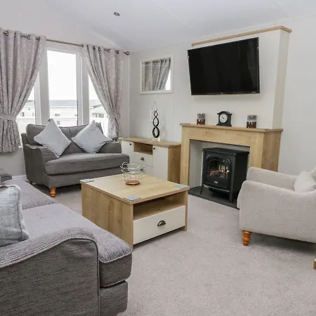 Cayton Pines At Cayton Bay Hotel *