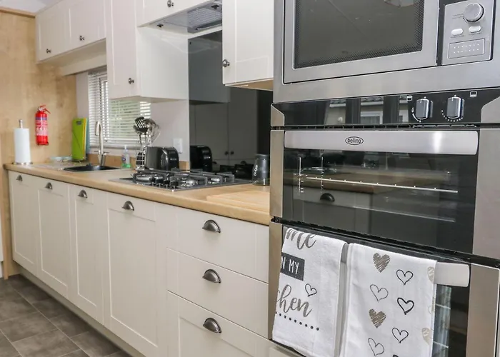 Cayton Pines At Cayton Bay * Scarborough